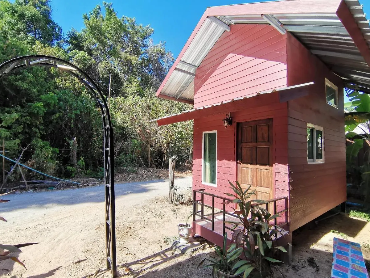 Phuhaya Bamboo Bungalows Ko Lanta 2*,